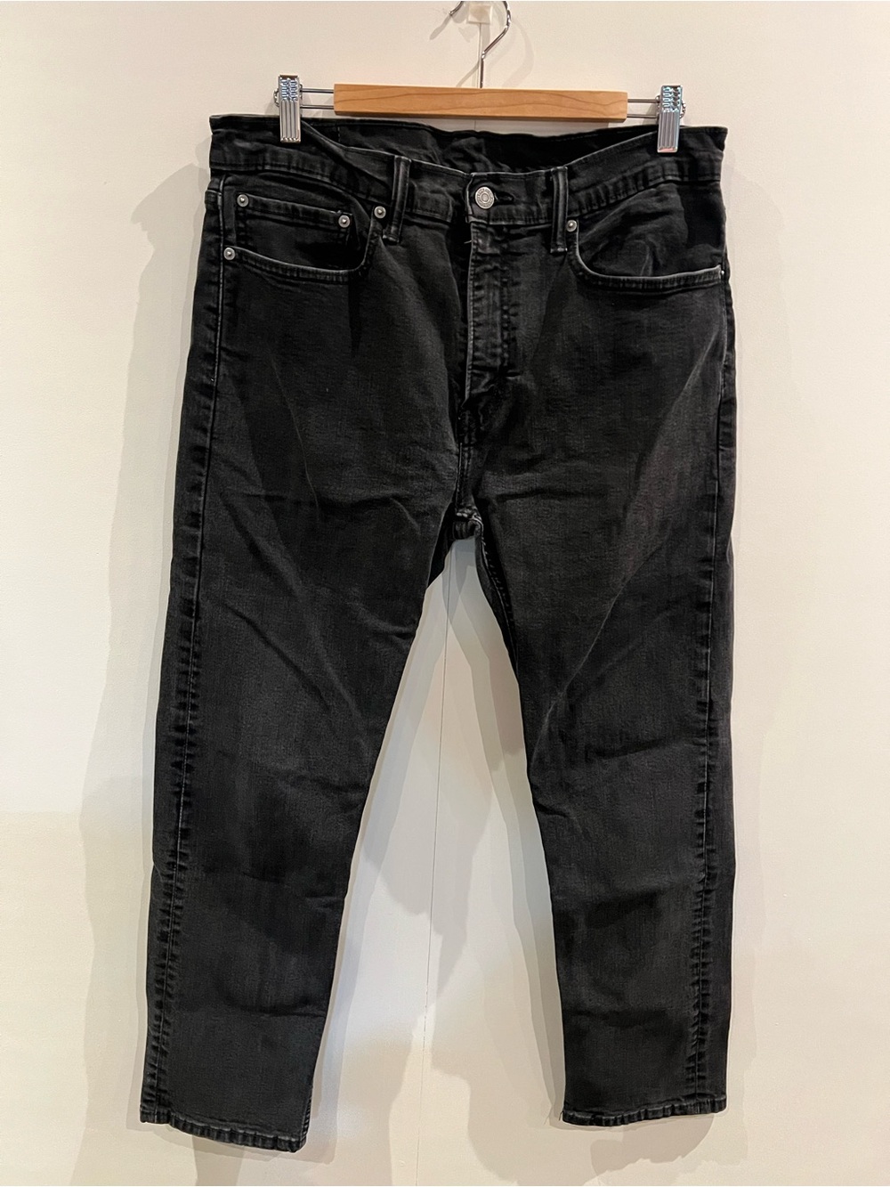 Levi's Men's Black Straight Jeans